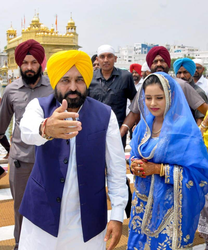 Punjab Chief Minister admitted to hospital to drunk a glass of polluted water from a holy river to prove that water is clean