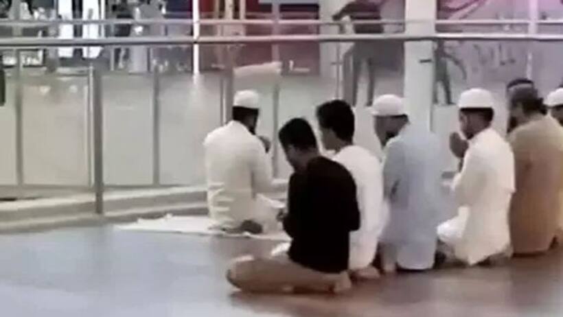Lulu Mall Namaz row: లక్నోలోని లులు మాల్ లో న‌మాజ్.. వీడియో వైర‌ల్.. కేసు పెట్టిన యాజ‌మాన్యం