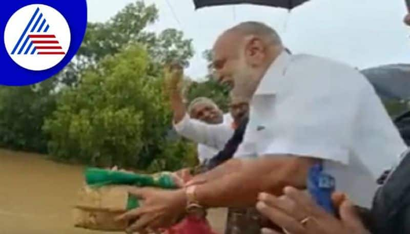 Minister Shivaram Hebbar Offer Bagina to Varada River at Sirsi in Uttara Kannada grg