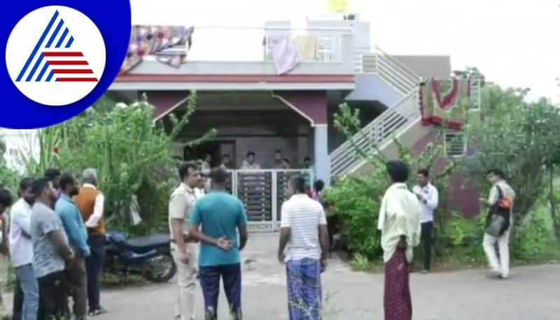 Ramanagar housewife killed in broad daylight, robber escape with gold akb