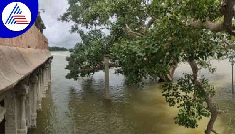 Karnataka rain Warnings Issued Amid Flooding at hampi Monuments hls 