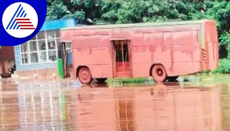 KKRTC Buses Photos Goes on Viral in Social Media at Sandur in Ballari  grg