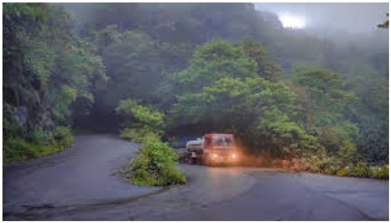 Restrictions for travel through Palakkad churam roads travel to tourist centres prohibited