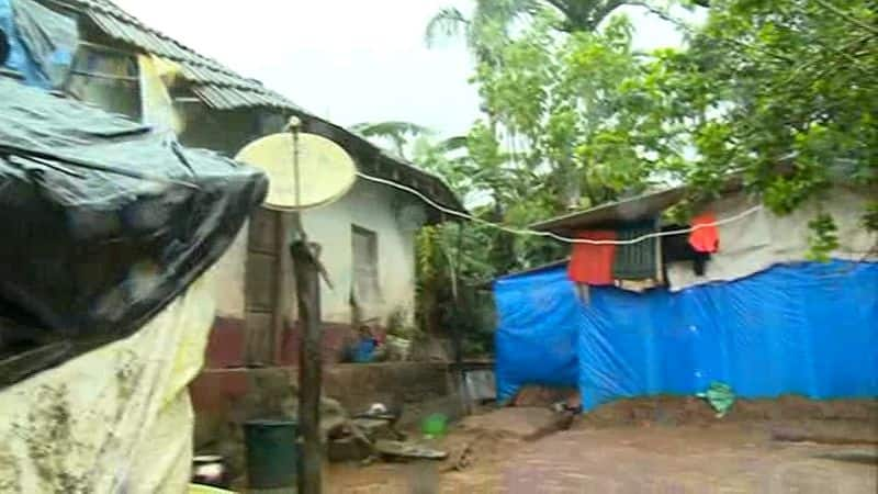 Chikkamagaluru Peoples Worried For House Collapses From Rain rbj