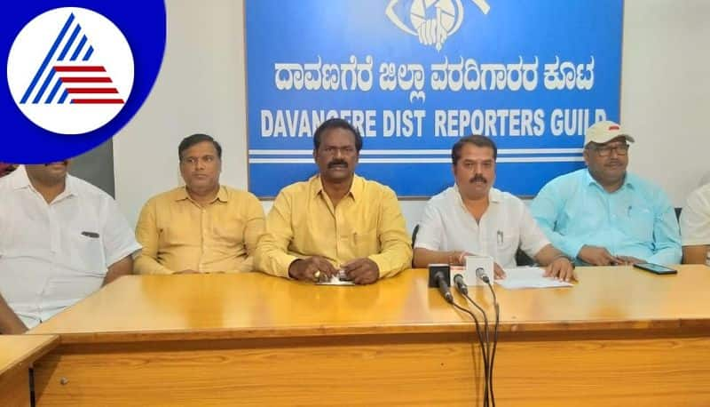 davanagere municipal corporation opposition leaders slams mayor jayamma gopinaik gvd