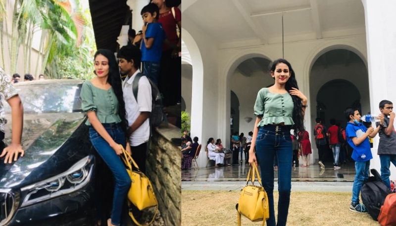 Photos Of Sri Lankan Woman At President's Palace Go Viral, This Is What Is Special About Them