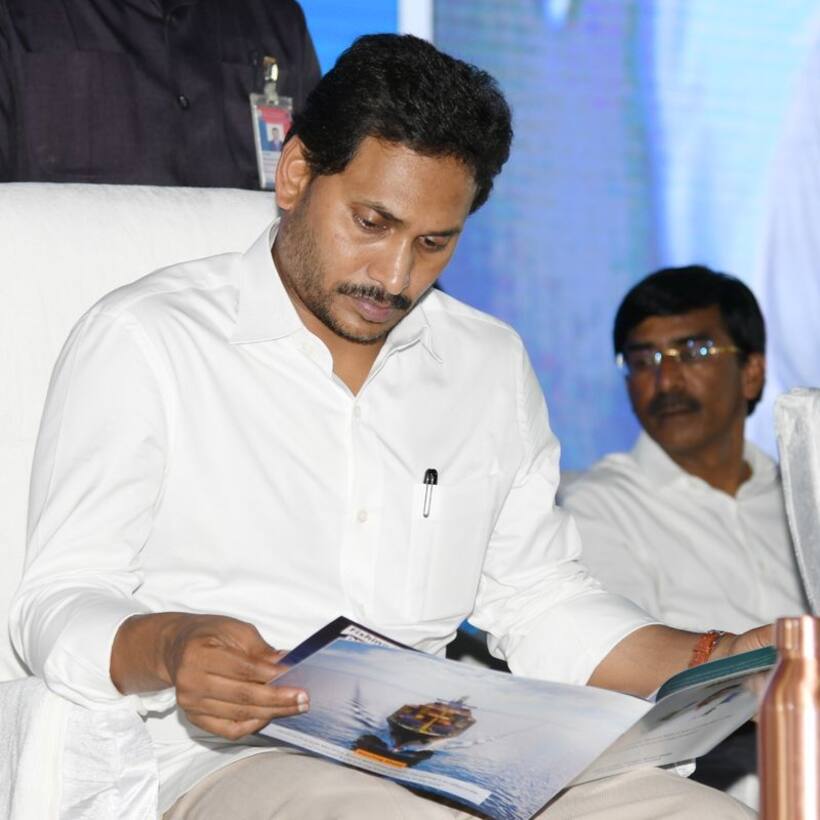 కృష్ణా జలాల పంపిణీపై కేంద్రం మార్గదర్శకాలు: సుప్రీంలో ఎస్ఎల్‌పీ దాఖలుకు జగన్ సర్కార్ నిర్ణయం