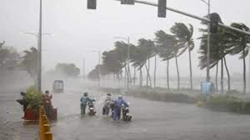 traffic on musarambagh amberpet bridge suspended due to musi floods