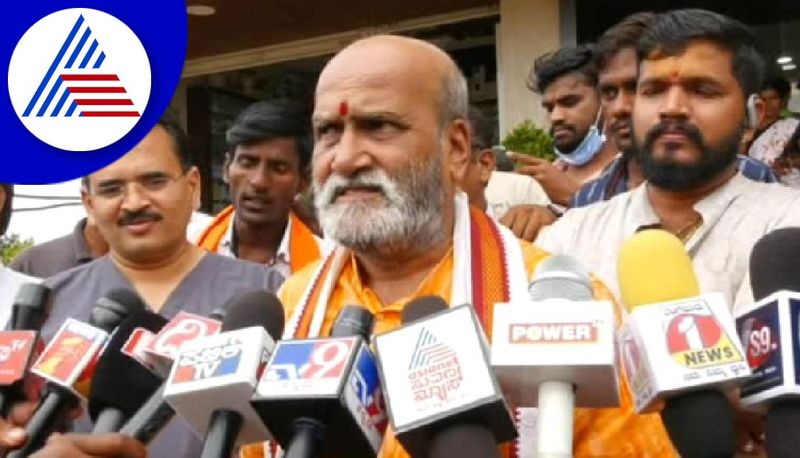 Muthalik demands that the government give free permission to Ganesha festival hubli rav