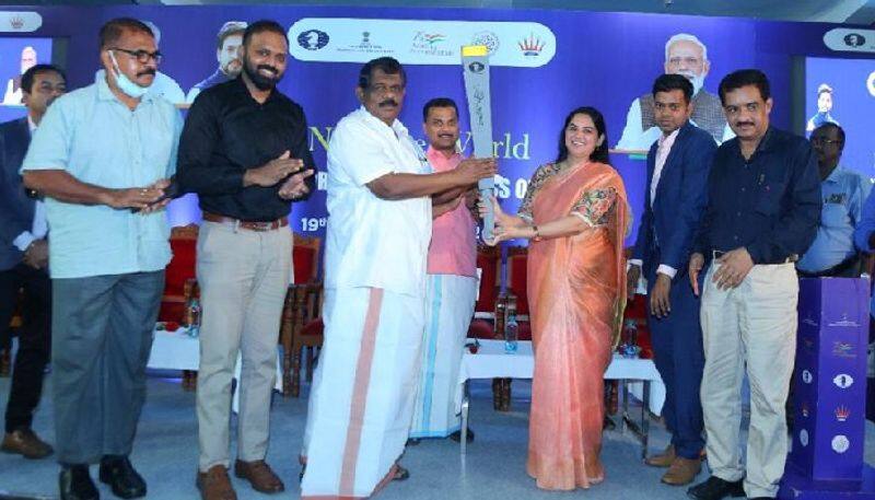 Chess Olympiad Torch Relay reaches Thiruvananthapuram kvn