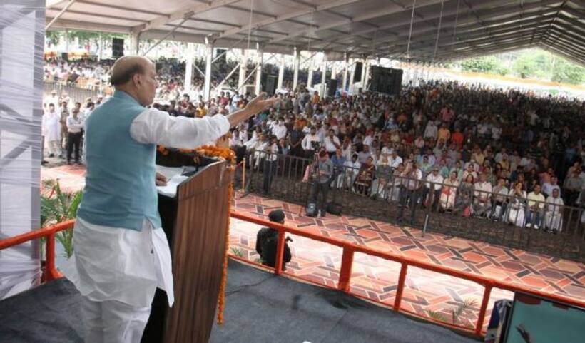 Cannot criticise PM Nehru's intentions in 1962, says Rajnath Singh
