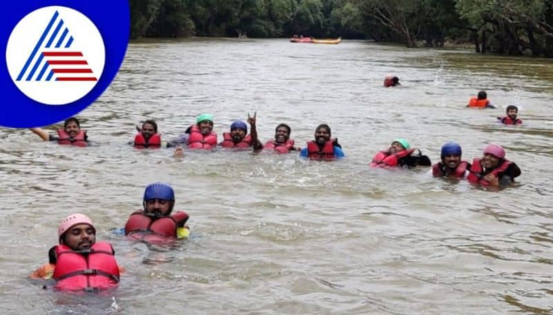 River Rafting in Dubare: Celebrated Journalistsrav