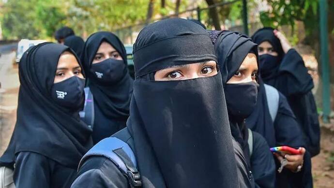  Hijab Controversy: हिजाब पहनने वालीं महिलाओं को जॉब मिलने में परेशानी, पढ़िए एक चौंकाने वाला सर्वे