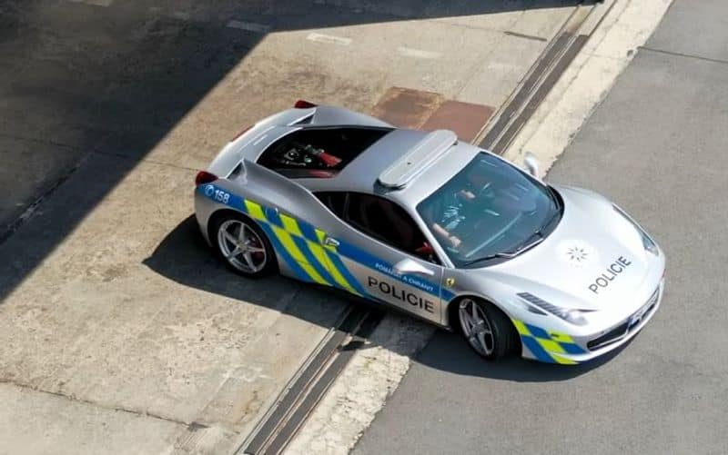 Auto Czech Republic turns criminal's Ferrari F142 Type 458 into a cop car photos