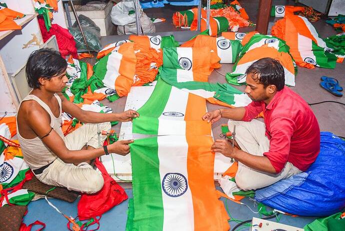 हर घर तिरंगा अभियान: छत्तीसगढ़ में अभियान में शामिल हुआ महिला स्वयं सहायता समूह, सीएम ने की ऐसी अपील