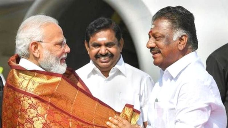 Aiadmk edappadi palanisamy and o panneerselvam meet with pm modi at Madurai