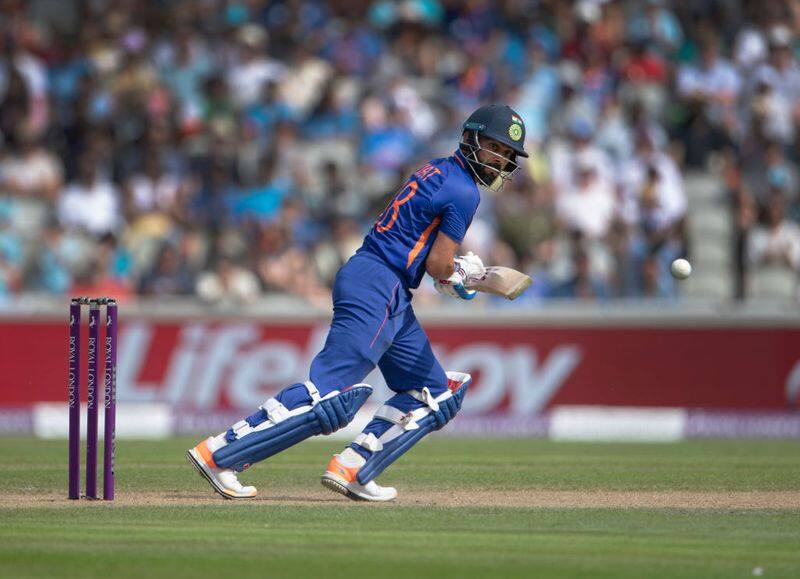 Virat Kohli has the tools to come out of his slump in form - Mahela Jayawardene-ayh