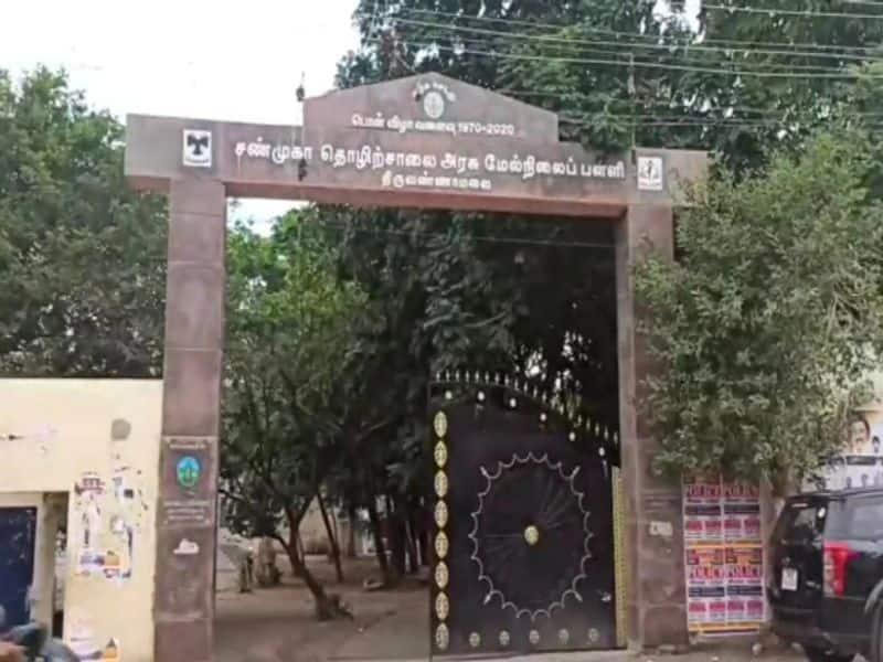 Students gang conflict - Problem in Thiruvannamalai Government School