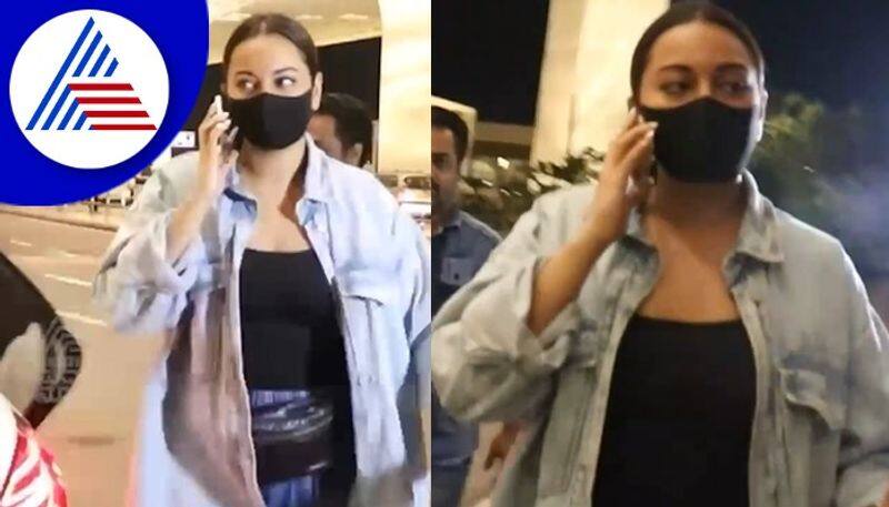 Sonakshi Sinha seen wearing baggy outfits for airport look vcs 