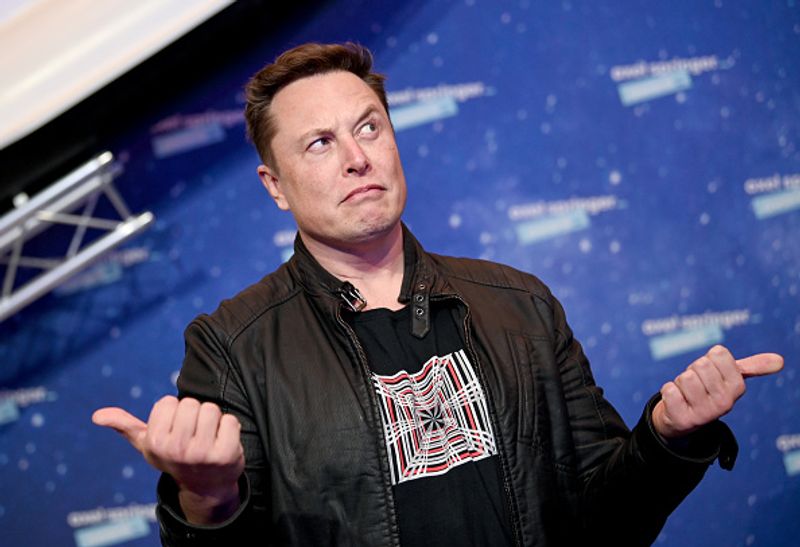 Elon Musk Wont allow banned accounts on Twitter without a clear process gcw