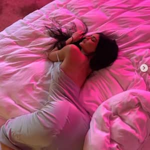HOT & SEXY pictures, video: Kylie Jenner's bedroom photos go viral; don't miss them