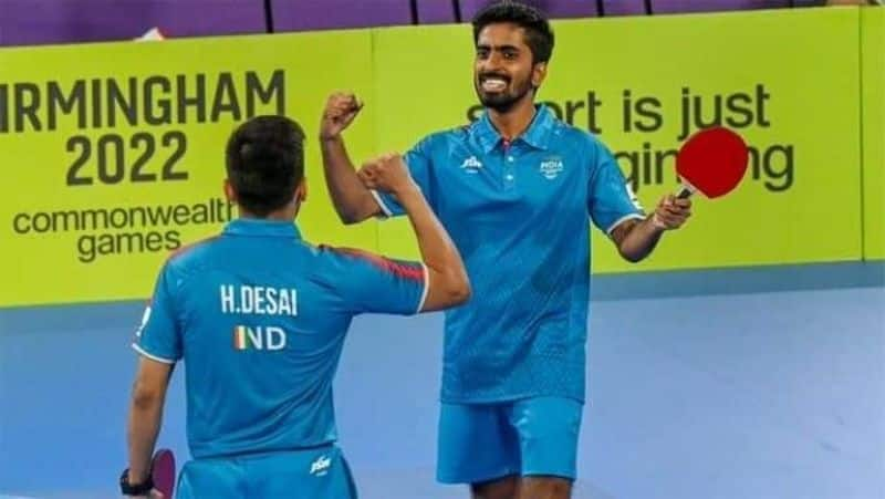 Commonwealth Games: India win Gold in mens team table tennis,Vikas Thakur wins silver in weight lifting