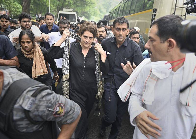 Congress General Secretary Priyanka Gandhi has again been confirmed to be infected with Corona