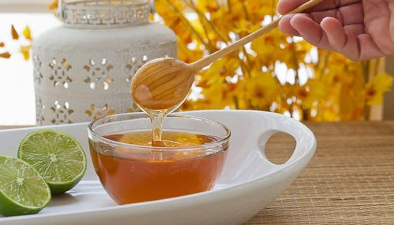 Uses of honey to get rid from all doshas to bring pisitive vibes