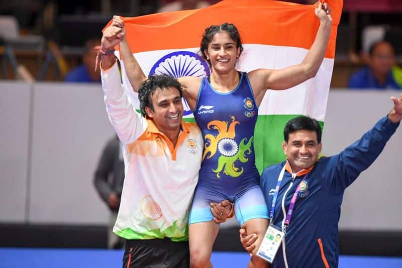 Commonwealth Games: Vinesh Phogat and Ravi Kumar Dahiya wins Wrestling gold, Pooja Gehlot wins bronze