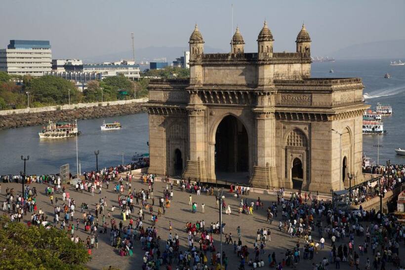 Few cracks found on surface of Gateway of India: Govt