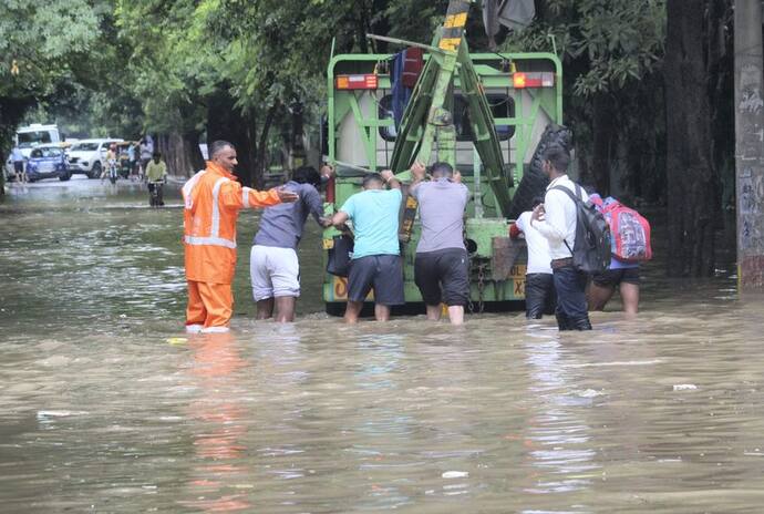 Monsoon Update: मप्र, महाराष्ट्र, राजस्थान, गुजरात, छग, ओडिशा, तेलंगाना में भारी बारिश का अलर्ट