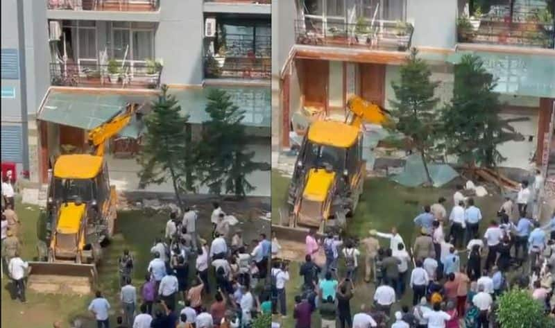 Politician Shrikant Tyagi Noida house Demolished for Illegal Structures hls 