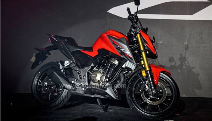 आवाज़ से कंट्रोल होने वाली पॉवरफुल स्पोर्टी Honda CB300F बाइक हुई इंडिया में लॉन्च, बस इतनी है कीमत 