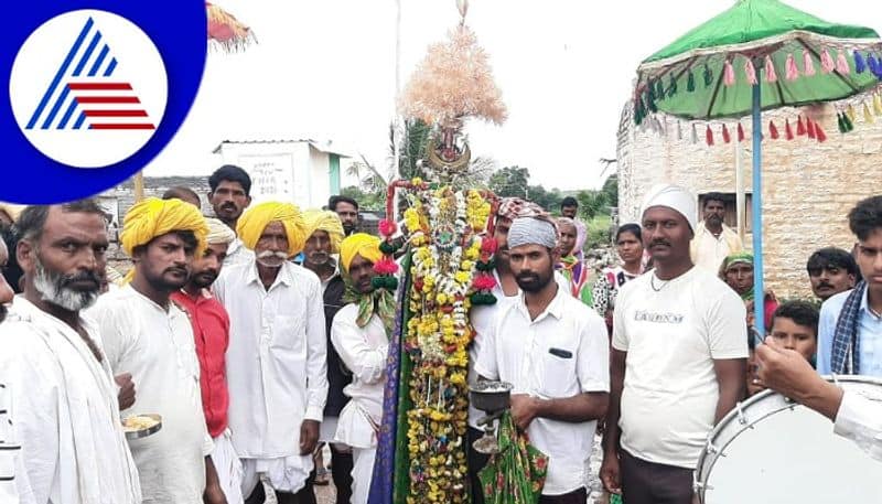 Hindus celebrate Muharram at Talikote in vijayapura gow