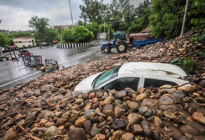 Monsoon Update: देश के कई राज्यों में फिर से भारी बारिश की चेतावनी, जानिए मौसम विभाग की भविष्यवाणी