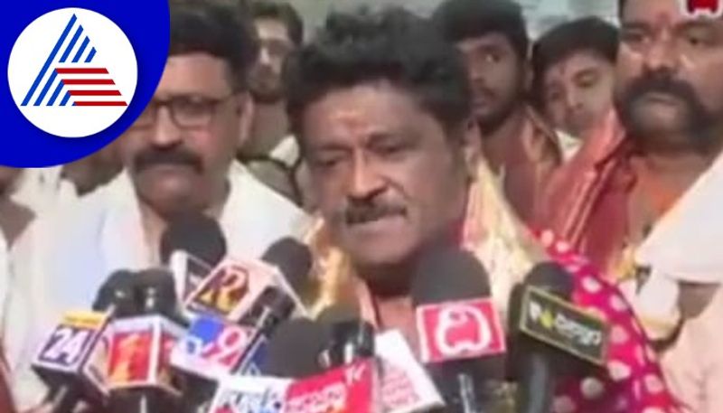 World need a leader like Modi to stop wars says jaggesh at mantralaya rav