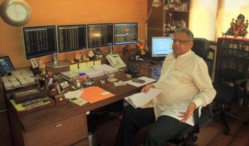 Billionaire investor Rakesh Jhunjhunwala passes away