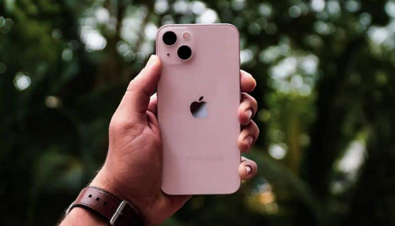 iPhone 13 available for Rs 20999 on Flipkart ahead of Amazon Prime Day sale Check details gcw