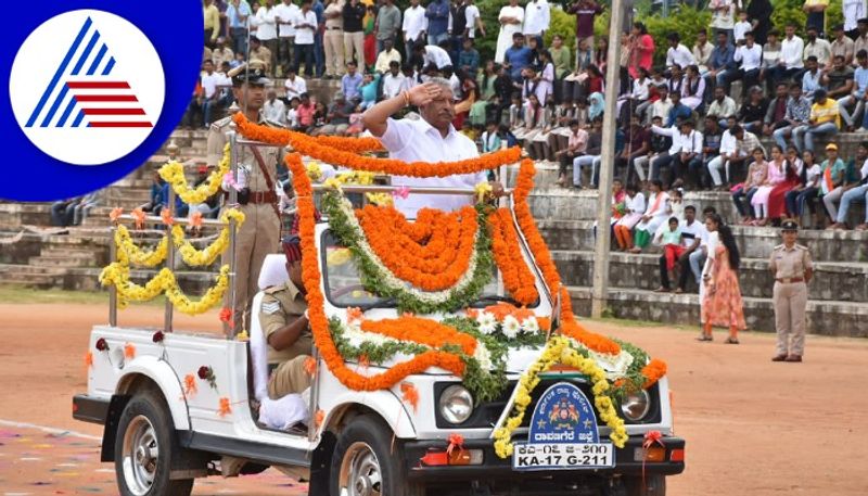 75th independence day minister Byrathi Basavaraj flag hoisted in davangere gow