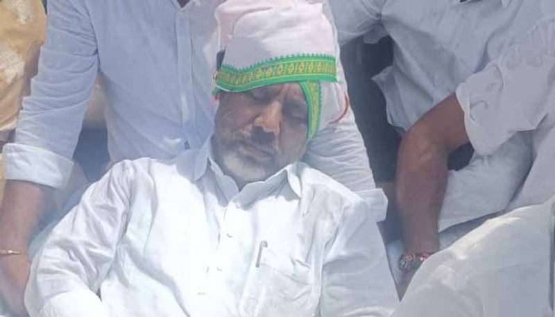 CLP Leader Mallu Bhatti Vikramarka  unconscious after scuffle with police