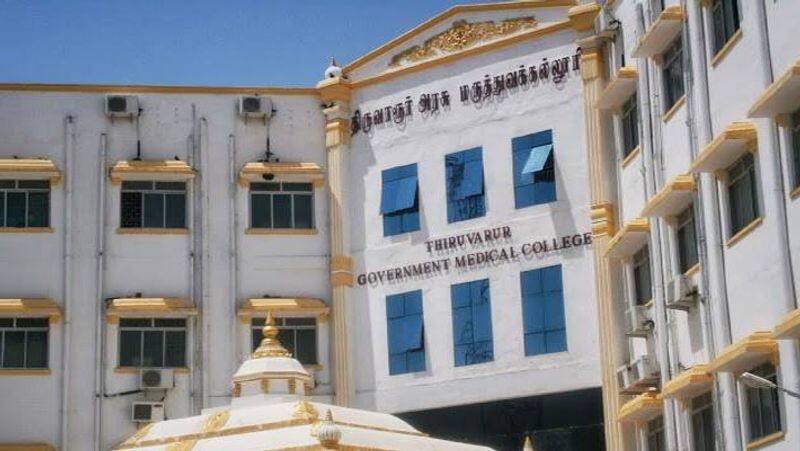 tiruvarur government medical college final year student committed suicide by hanging