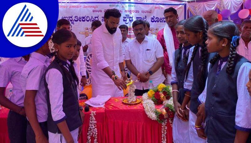 Leave superstition and give equal education to children says b sriramulu gvd