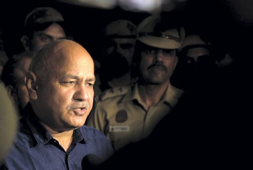 Delhi excise policy case: मनीष सिसौदिया को CBI ने भेजा समन, आप को डर सोमवार को अरेस्ट होंगे डिप्टी सीएम
