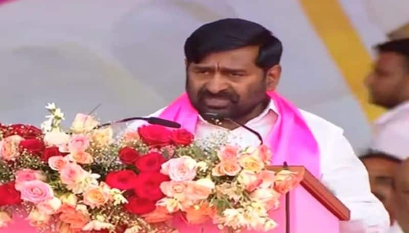 Munugode bypoll 2022:Telangana minister jagadish Reddy meets CM KCR in Pragathi Bhavan