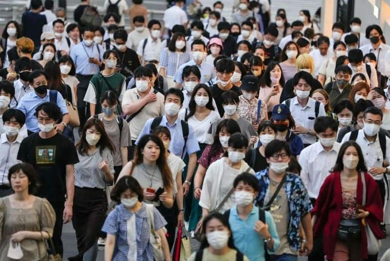 japan reports 261,029 coronavirus cases