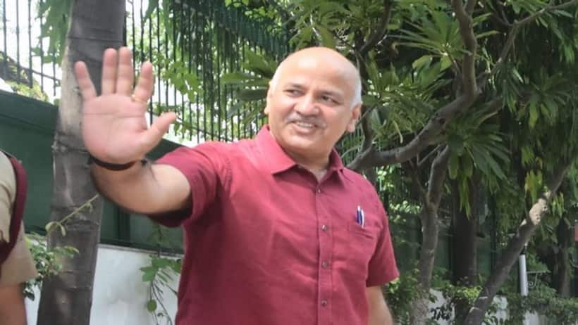 सिसोदिया का दावा  BJP ने दिया AAP तोड़ने का संदेश, बंद हो जाएंगे केस; भाजपा का जवाब  सुबह सुबह खा लिया भांग