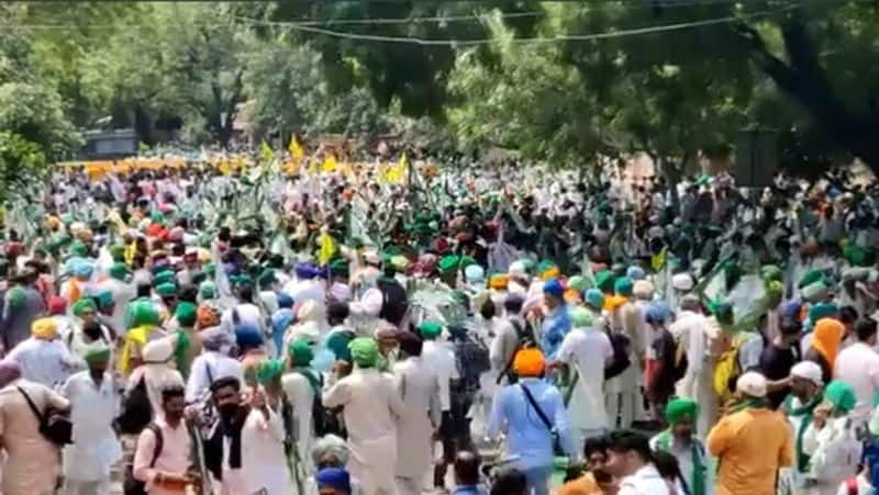 Unemployment - Farmers Protest at Jantar Mantar: Security tightened at Delhi borders