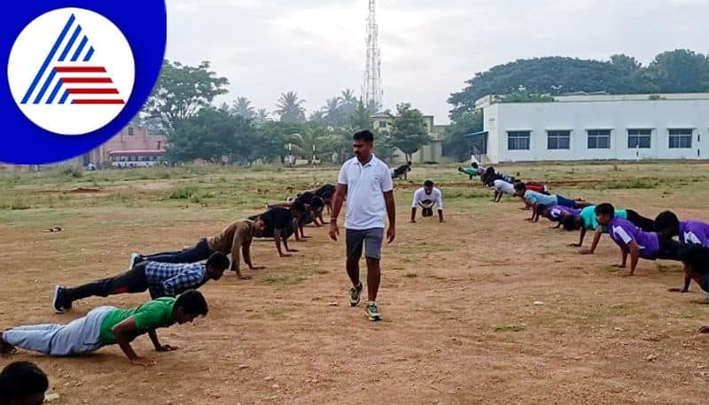 ex army Shivu who supports unemployed youths in mysuru near  Periyapatna gow