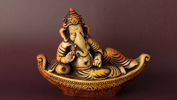 Ganesh Chaturthi 2022: ये 5 चीजें श्रीगणेश को चढ़ाने से मिलते हैं शुभ फल, घर में बनी रहती है खुशहाली