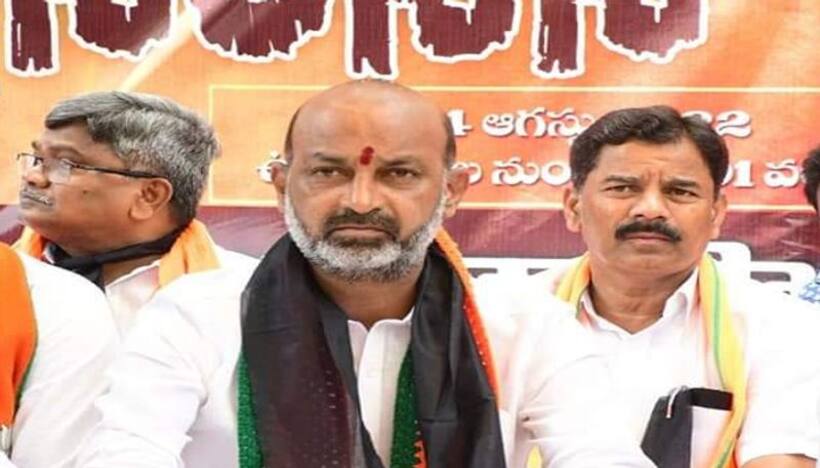 Karimnagar: బండి సంజయ్ మూడోసారి ఓటమి నుంచి తప్పించుకుంటాడా?